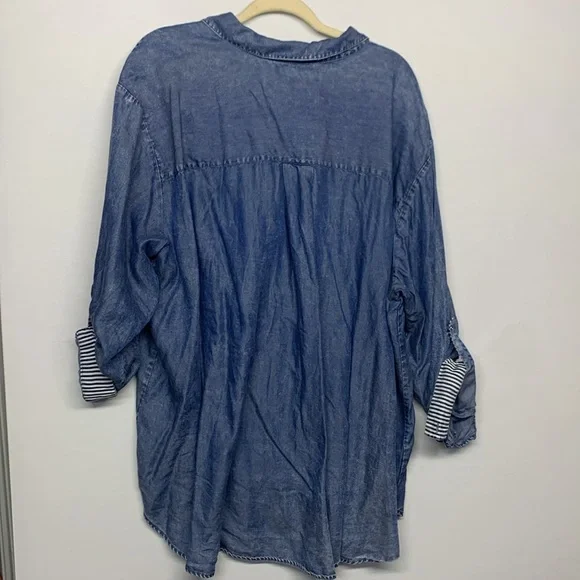 Jane + Delancey Chambray Top - Picture 7 of 7